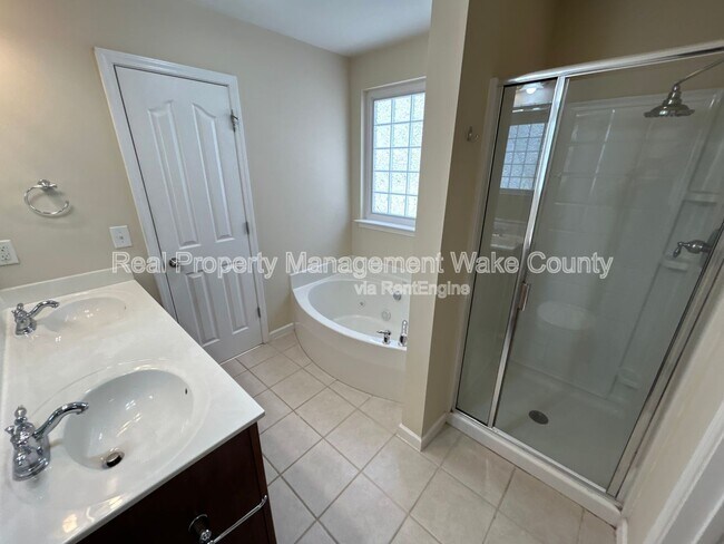 Building Photo - 7833 Cape Charles Dr
