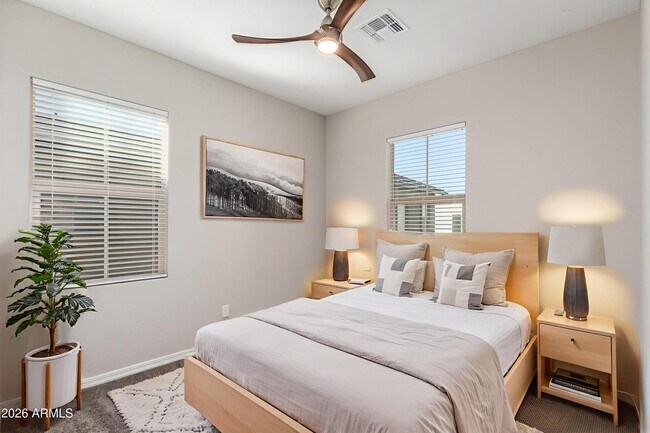 Building Photo - 3917 E Megan St