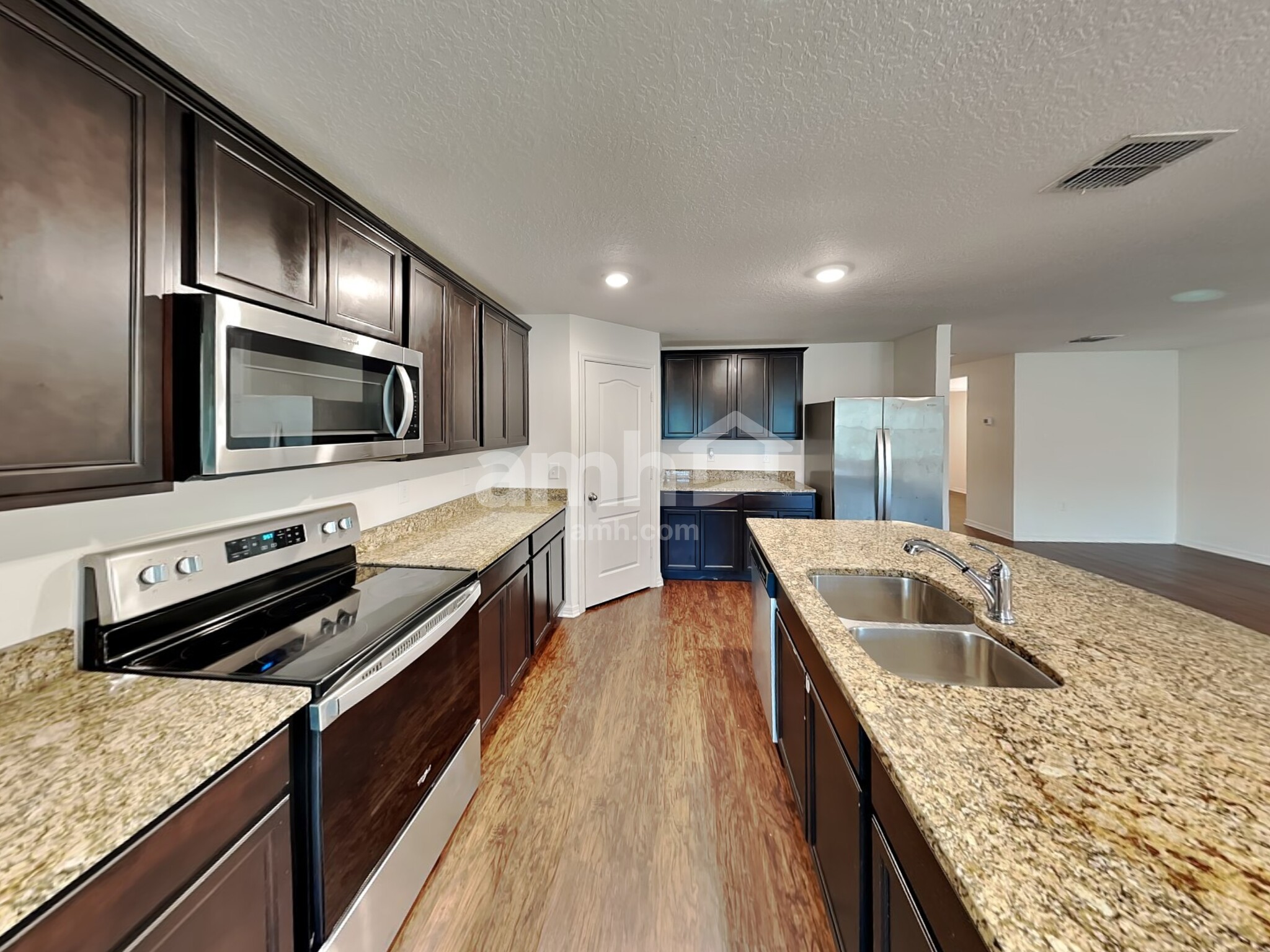 Building Photo - 1220 Brenton Leaf Dr