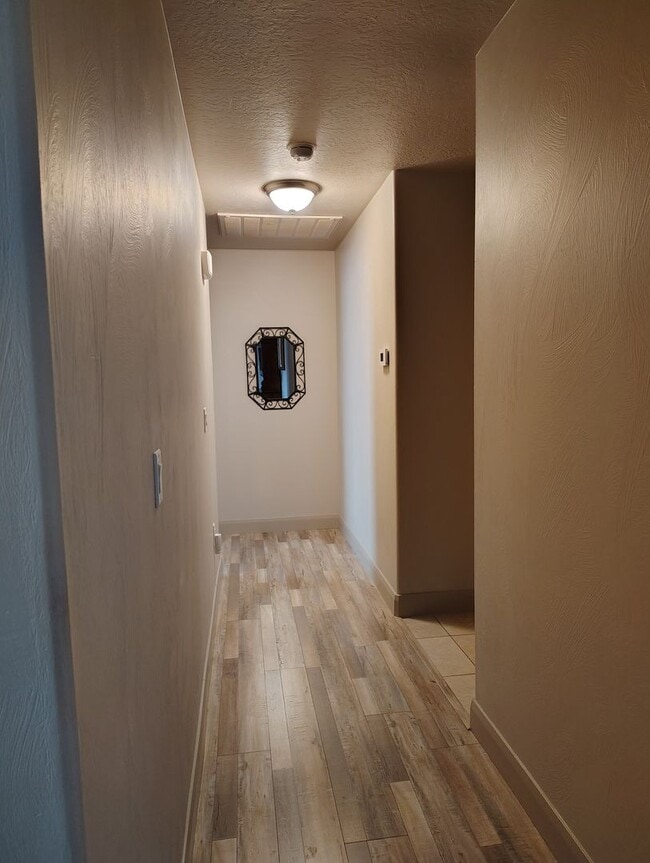 Building Photo - Cozy 3 Bedroom, 2 Bathroom Home in Washington!