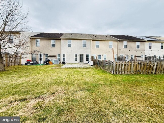 Building Photo - 47 Peppermint Dr