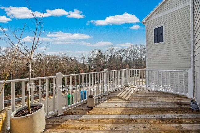 Building Photo - 332 Cramerton Mills Pkwy