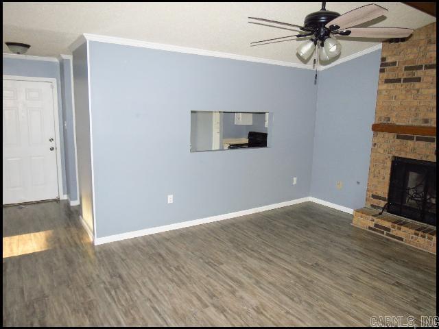 Building Photo - 4 Willow Oak Loop