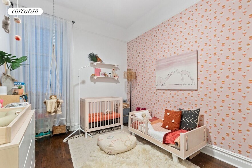 Building Photo - 301 W 108th St