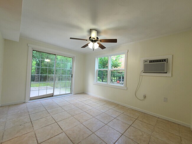 Building Photo - 415 N Glenburnie Rd
