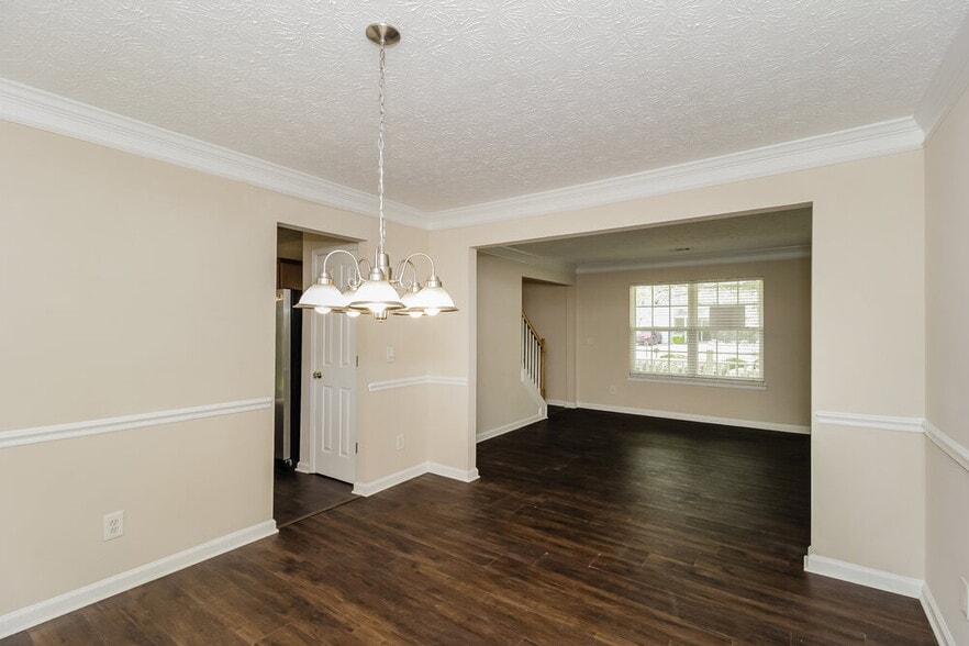 Building Photo - 12 Red Maple Way