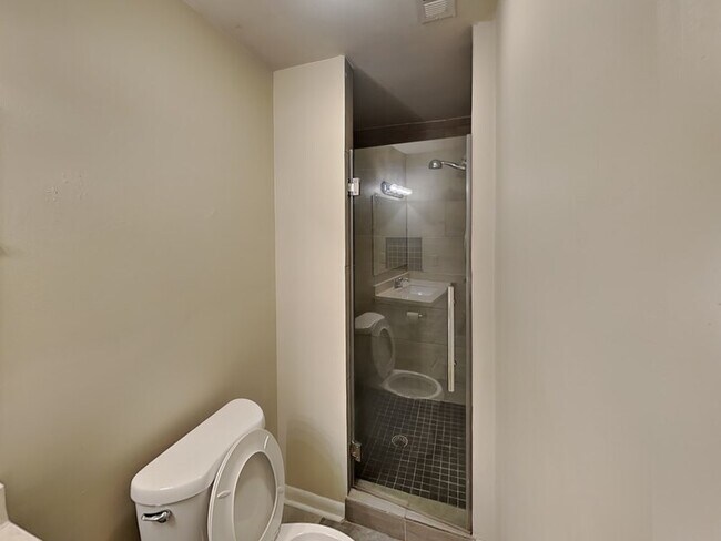 Building Photo - 5040 Sea Isle Rd