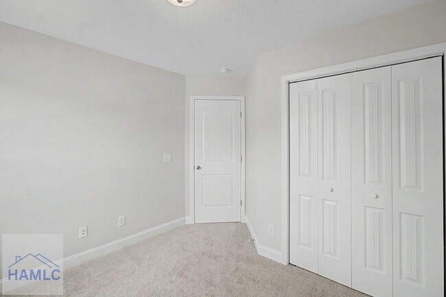 Building Photo - 106 Heirloom Rd