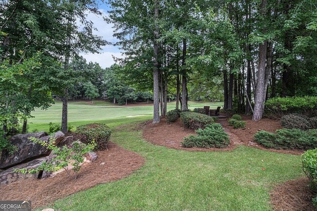 Building Photo - 180 Greenview Dr