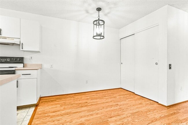 Building Photo - 91-1037 Laulauna Street Unit 6