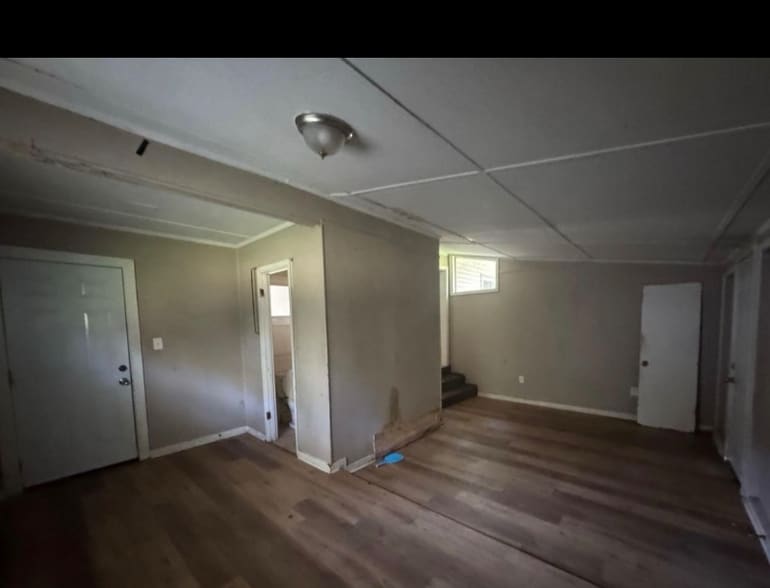 Building Photo - 3141 Oak Forest Dr