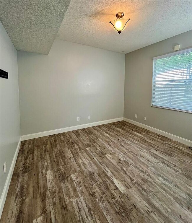 Building Photo - 9318 Heritage Oak Ct