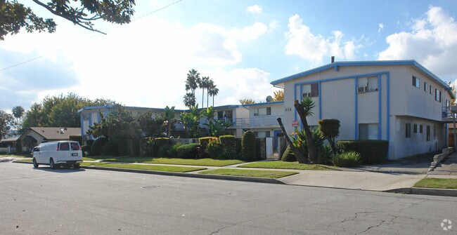Building Photo - Covina Stewart Apts