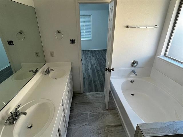 Building Photo - 13033 Berrywood Trail