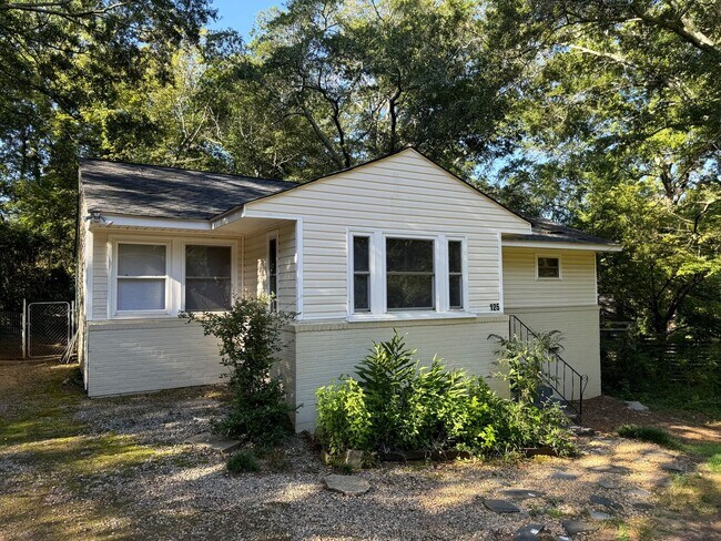Building Photo - Five Points 3br House - Fall 2026 Prelease