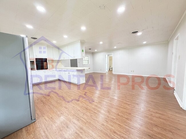 Building Photo - 4 Bed 3 Bath Home in Ruston!