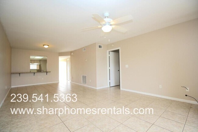 Building Photo - 4516 SW 10th Ave