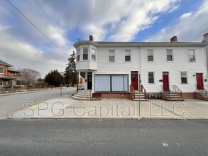 Building Photo - 400 Baltimore St