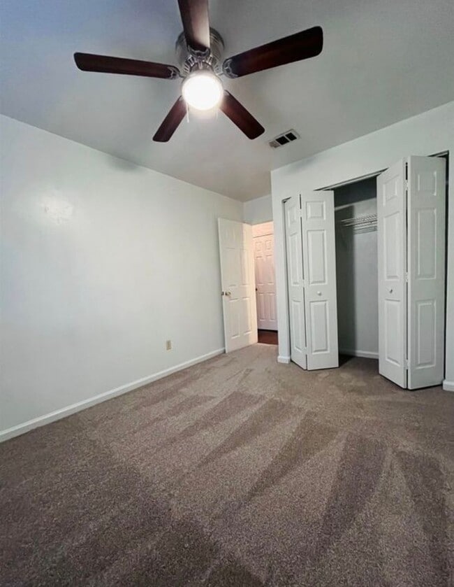 Building Photo - 1285 Rumba Ln