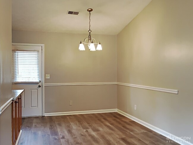 Building Photo - 4073 Red Laurel Way SW