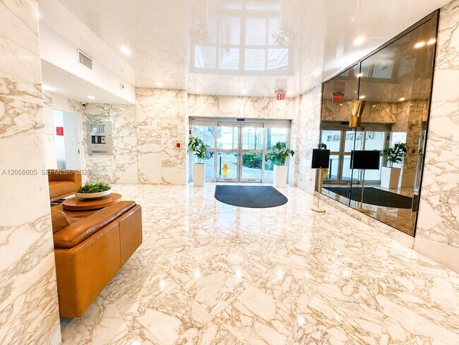 Building Photo - 7135 Collins Ave
