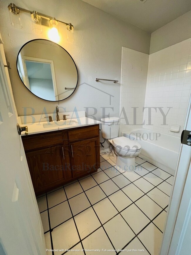 Building Photo - 3br 2ba home in the Shadowlake Subdivision!!