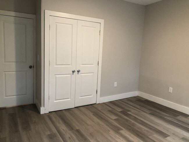 Building Photo - 47 Duncan Ave