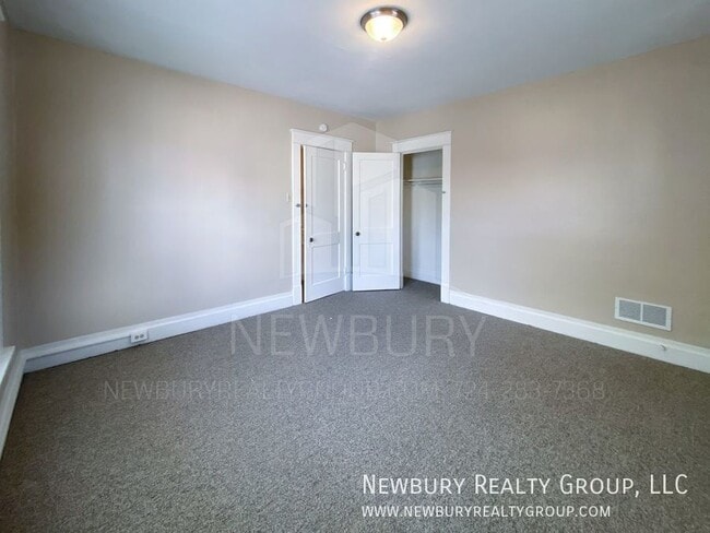 Building Photo - 317 Wilson Ave