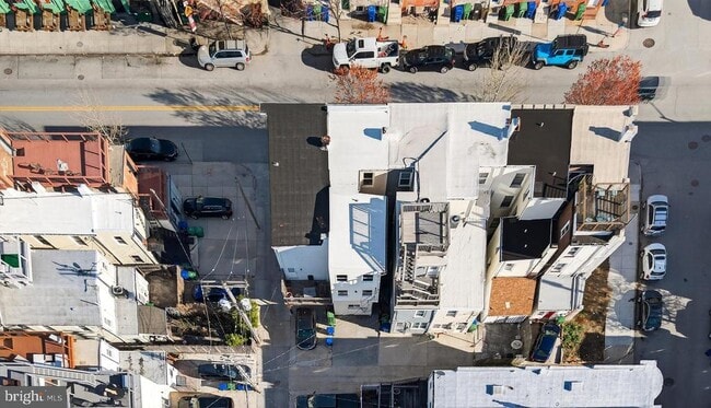 Building Photo - 7 E Fort Ave