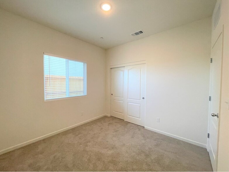 Building Photo - 4211 Candle Ct