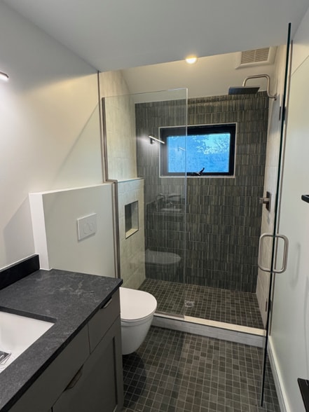 Building Photo - 3527 Clay St