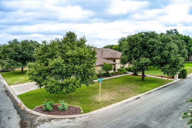 Building Photo - 100 Timber Rock Dr