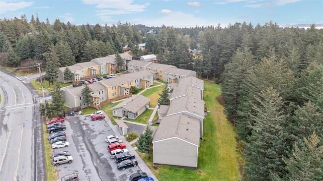 Building Photo - 2610 Mill Bay Rd