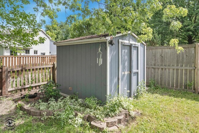Building Photo - 30W181 Foxboro Ct