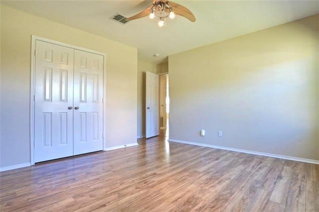 Building Photo - 1724 Honey Creek Ln