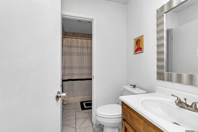 Building Photo - 9221 Fox Run Ave