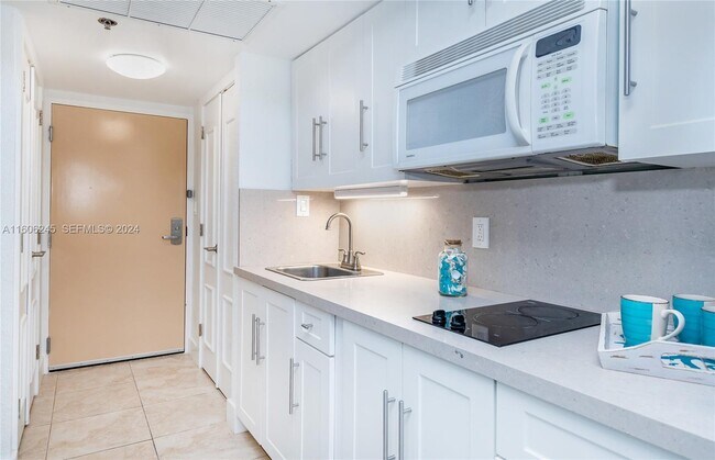 Building Photo - 19201 Collins Ave