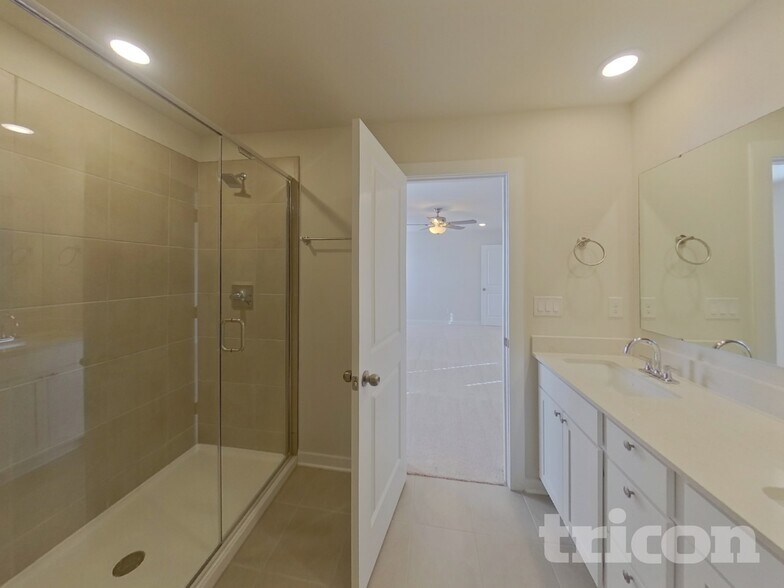 Building Photo - 517 Mountain Vw Dr