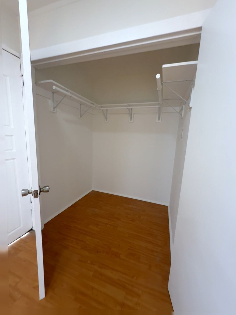 Building Photo - 446 N Alta Vista Blvd