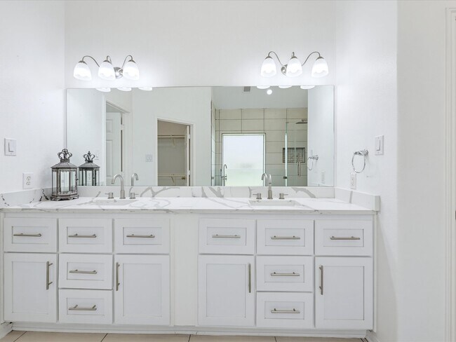 Building Photo - 1114 Jasons Bend Dr