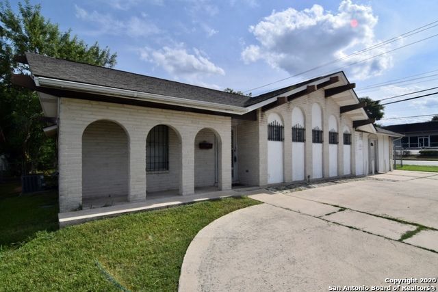 Building Photo - 514 Thames Dr