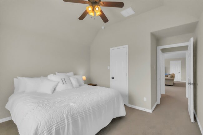 Building Photo - 2810 Red Maple Dr
