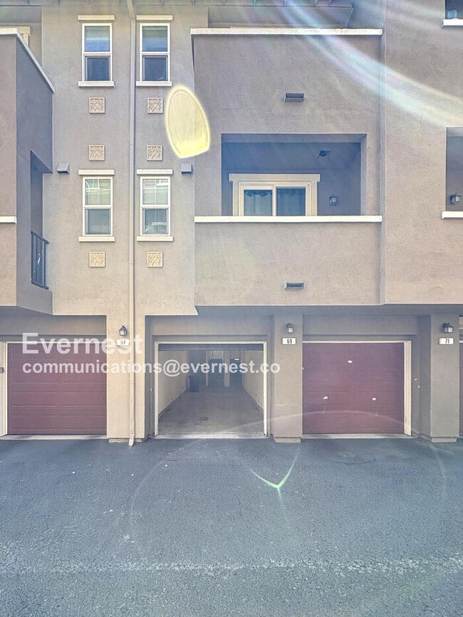 Building Photo - 69 Ede Ln