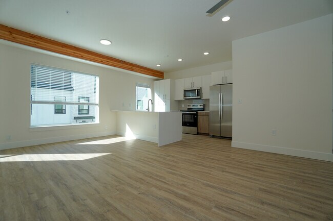 Building Photo - 4622 N Iota Ln