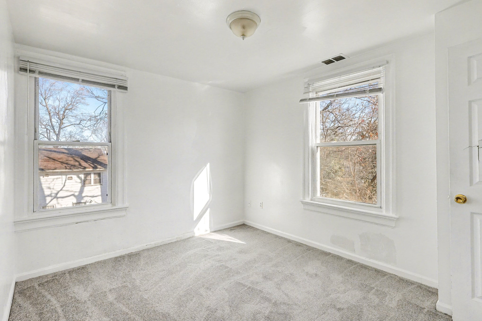 Building Photo - 6120 Otis St