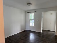 Building Photo - 123 Sterling St