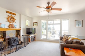 Building Photo - 22095 Lee Dr