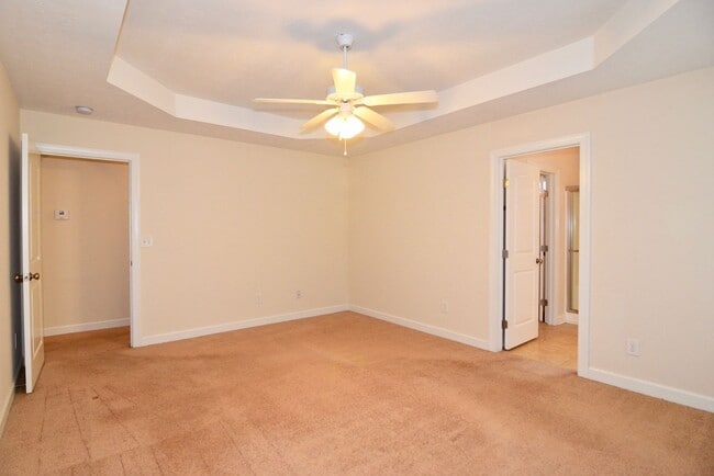 Building Photo - 659 Ventana Dr