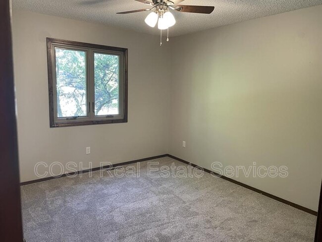 Building Photo - 1120 E James St