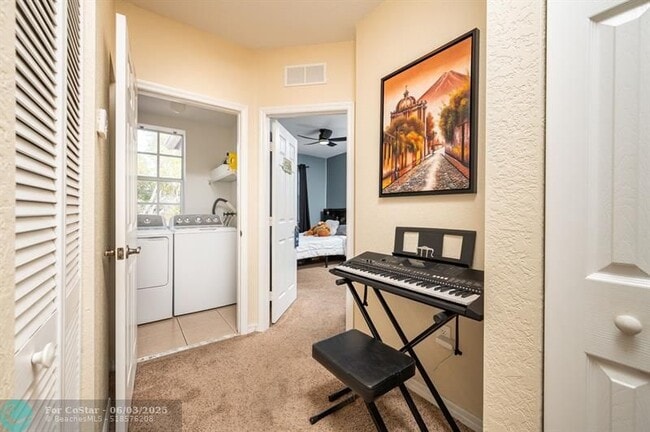 Building Photo - 5048 SW 136th Ave